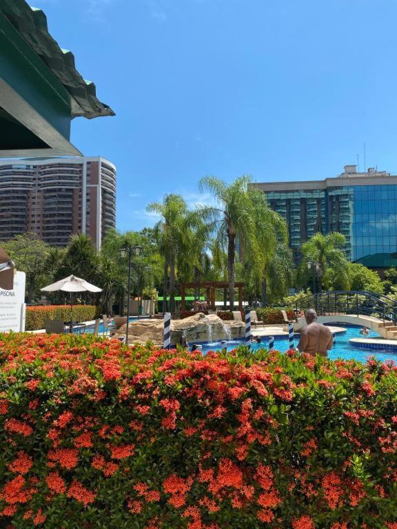 Barra Da Tijuca - 508 - De Frente Para Maravilhosa Piscina - Estacionamento Gratuito - Academia Comphania Atletica - Balsa Para Praia Gratis - Microondas - Geladeira Grande - Recepcao 24Horas - Wi-Fi - Com Pia Rio de Janeiro Buitenkant foto
