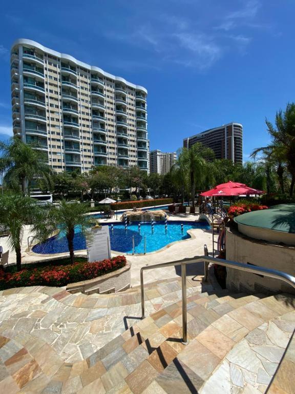 Barra Da Tijuca - 508 - De Frente Para Maravilhosa Piscina - Estacionamento Gratuito - Academia Comphania Atletica - Balsa Para Praia Gratis - Microondas - Geladeira Grande - Recepcao 24Horas - Wi-Fi - Com Pia Rio de Janeiro Buitenkant foto