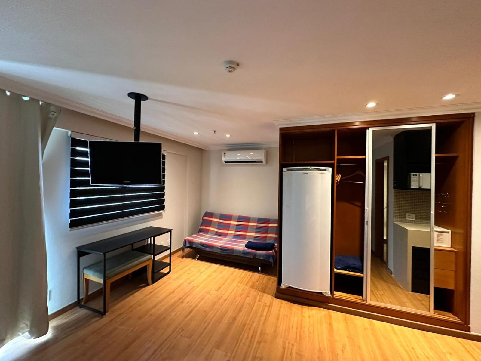 Barra Da Tijuca - 508 - De Frente Para Maravilhosa Piscina - Estacionamento Gratuito - Academia Comphania Atletica - Balsa Para Praia Gratis - Microondas - Geladeira Grande - Recepcao 24Horas - Wi-Fi - Com Pia Rio de Janeiro Buitenkant foto